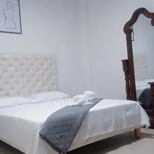 Dejate Envolver Por Tu Acogedor Apartamento En El Centro, Listo Para Recibirte Apartamento